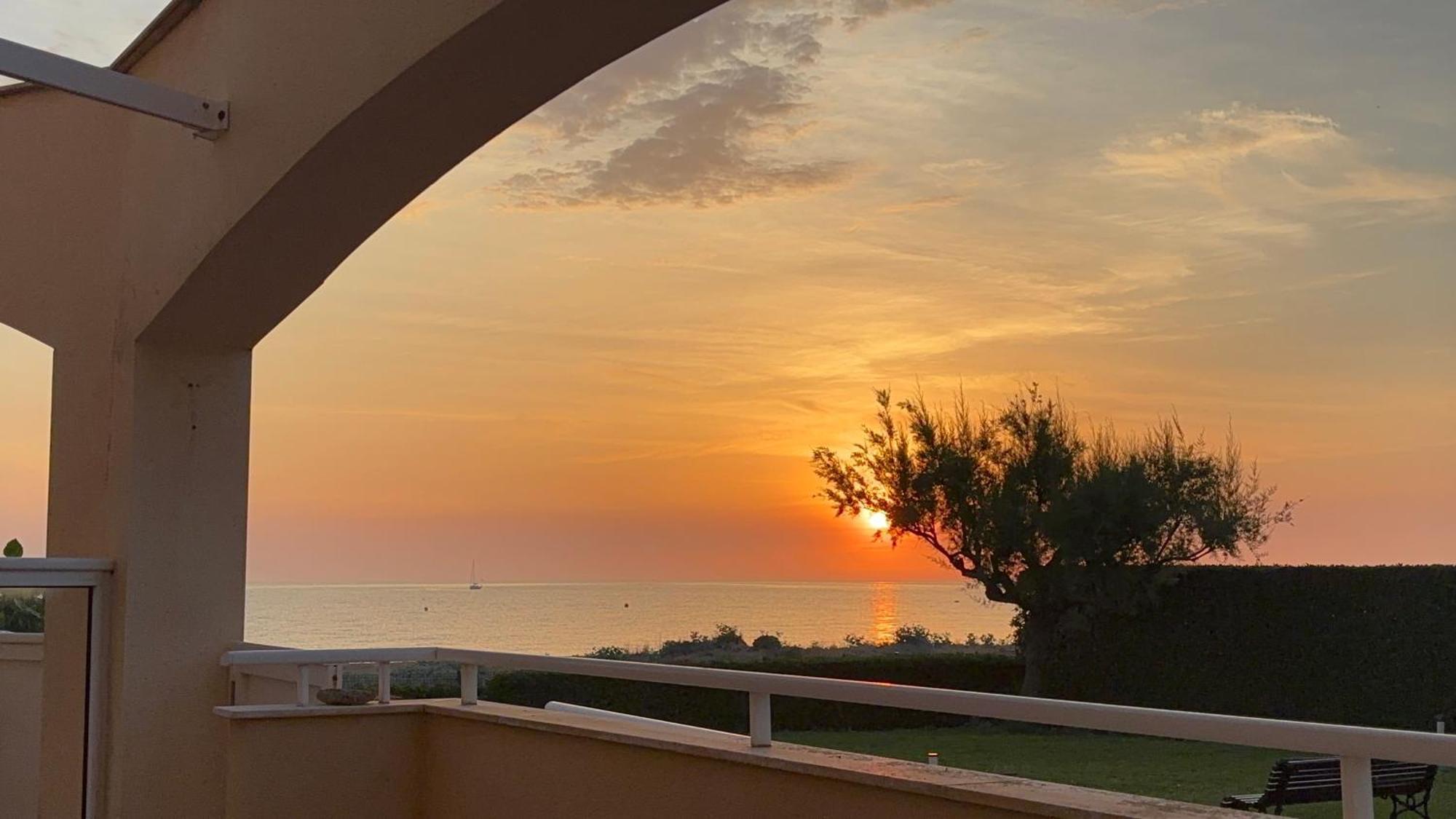 Apartamento Denia. Bajo En Primera Linea エクステリア 写真